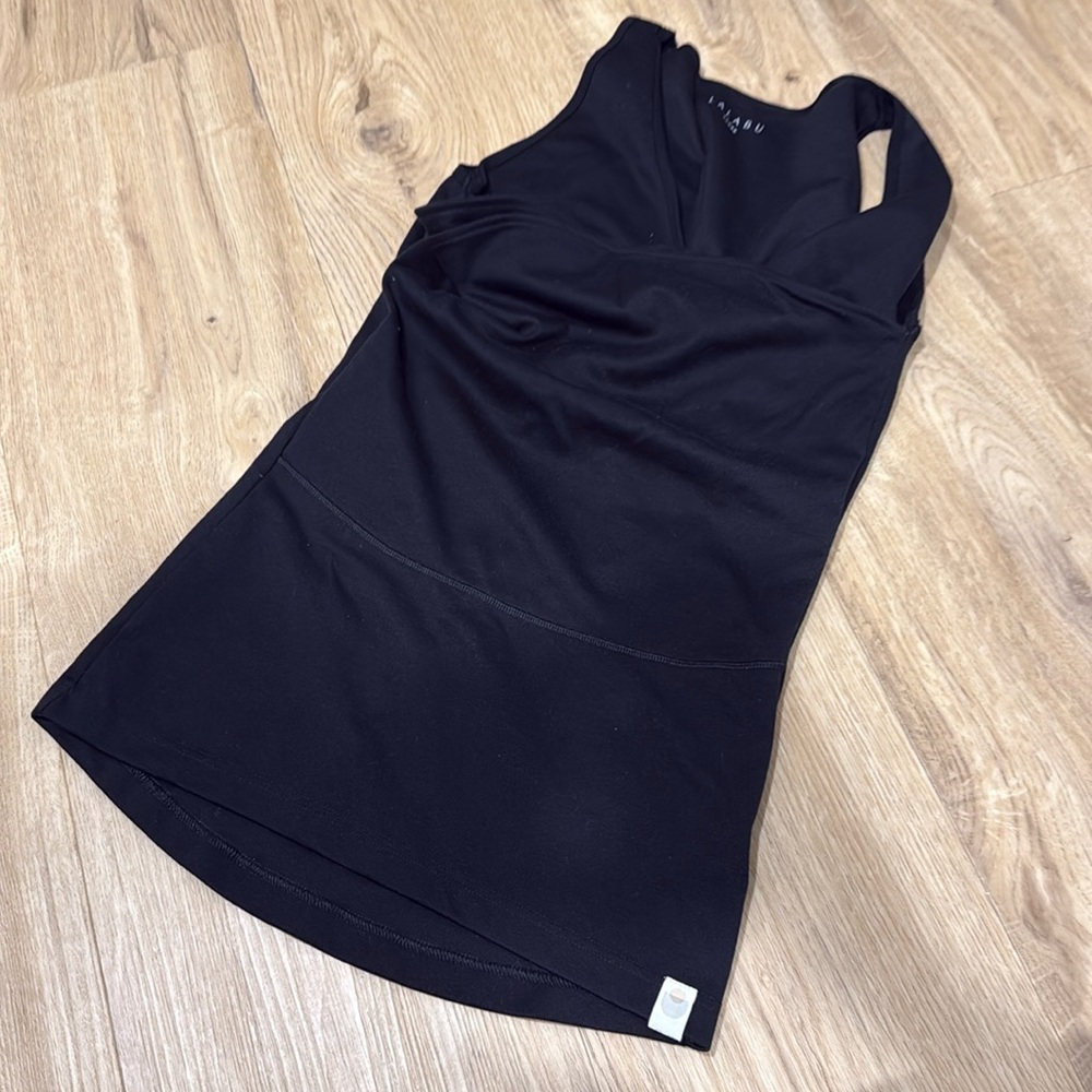Lalabu Soothe Shirt Black Simple Babywearing Tank Top